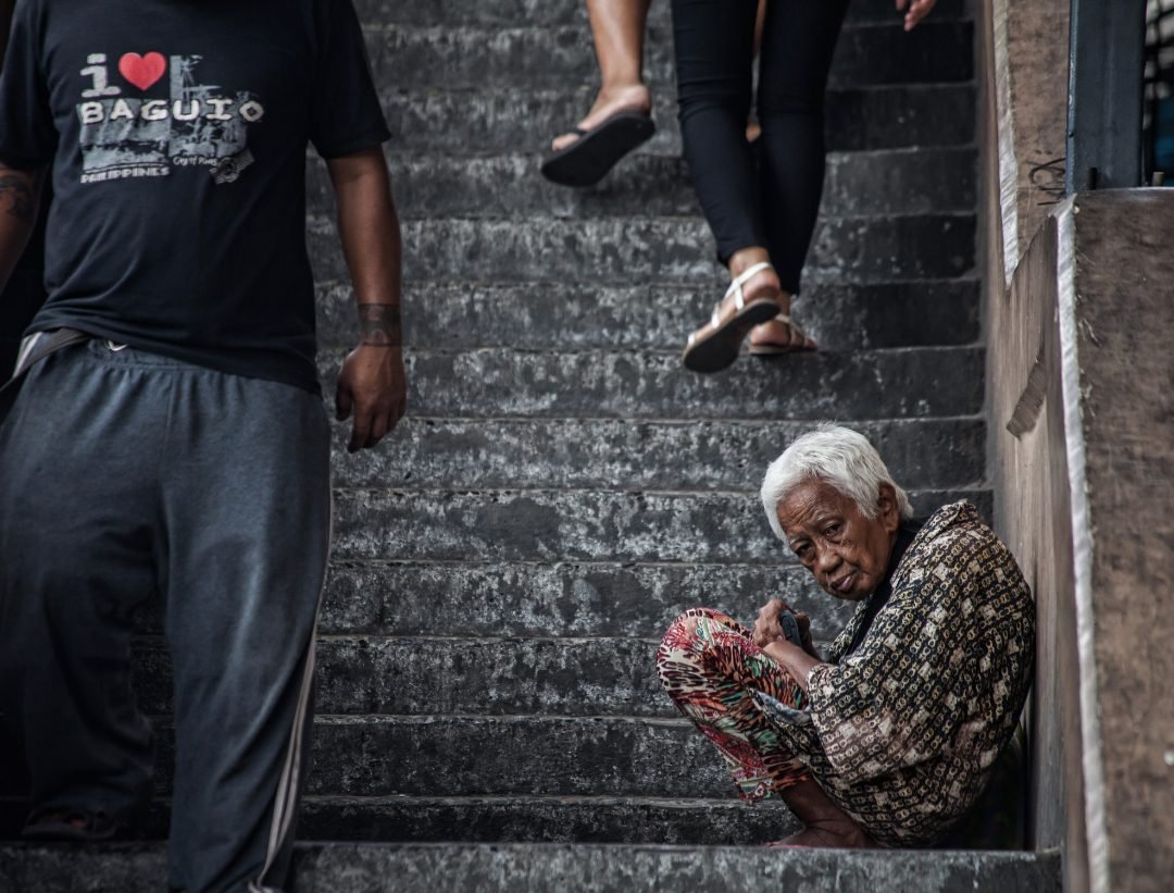 O Evangelho das Ruas: Onde Jesus Habita Fora dos Púlpitos O Evangelho das Ruas: Onde Jesus Habita Fora dos Púlpitos